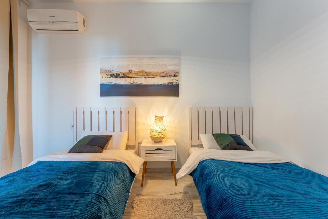 Benalmadena Beachfront Retreat Big Balcony And City Sea Views Apartment Exterior foto