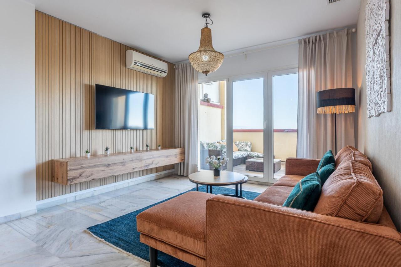 Benalmadena Beachfront Retreat Big Balcony And City Sea Views Apartment Exterior foto